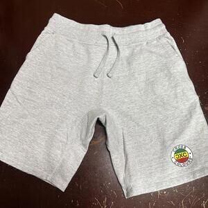 Cross colours men’s Gray Sweat shorts large.